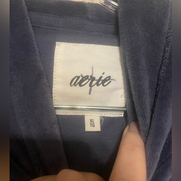 Aerie velour hoodie. Size XL - Picture 7 of 9